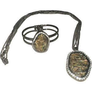 Necklace/matching bracelet